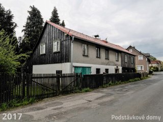 Mikulášovice č. p. 400 - Pohled na objekt ze severozápadu (Zdroj: S. Šulcová, 2017)