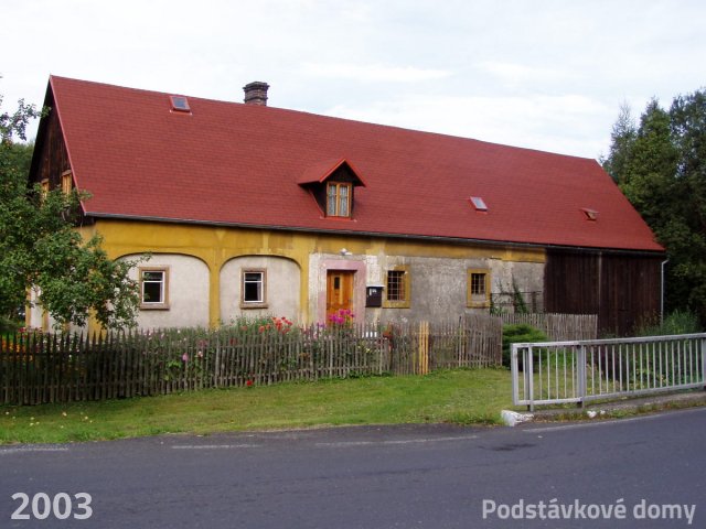 Srbská Kamenice č. p. 176 - Pohled na objekt z jihovýchodu (Zdroj: TUR Šluknovsko, 2003)
