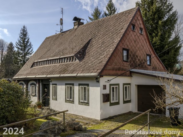 Brtníky č. p. 14 - Pohled na objekt z východu (Zdroj: S. Šulcová, 2024)