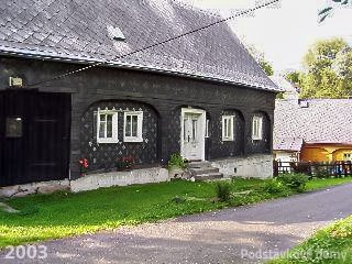 Brtníky č. p. 146 - Pohled na objekt z jihu (Zdroj: TUR Šluknovsko, 2003)