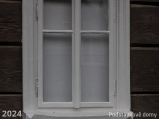 Brtníky č. p. 151 - Detail okenního otvoru (Zdroj: S. Šulcová, 2024)