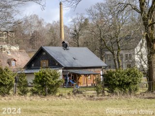 Brtníky č. p. 19 - Pohled na objekt ze západu (Zdroj: S. Šulcová, 2024)