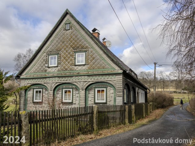 Brtníky č. p. 30 - Pohled na objekt z jihu (Zdroj: S. Šulcová, 2024)