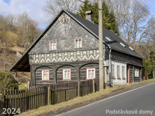 Brtníky č. p. 54 - Pohled na objekt z jihu (Zdroj: S. Šulcová, 2024)