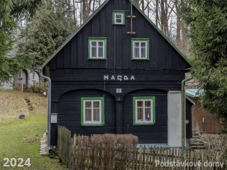 Brtníky č. p. 67 - Pohled na objekt ze severu (Zdroj: S. Šulcová, 2024)