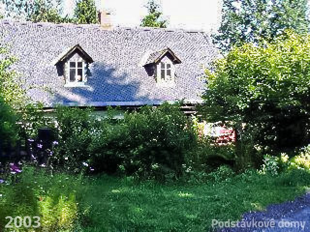 Brtníky č. ev. 48 - Pohled na objekt ze západu (Zdroj: TUR Šluknovsko, 2003)
