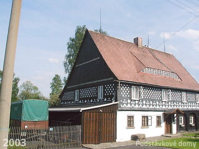 Staré Křečany č. p. 15 - Pohled na objekt (Zdroj: TUR Šluknovsko, 2003)