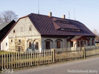 Staré Křečany č. p. 398 - Pohled na objekt (Zdroj: TUR Šluknovsko, 2003)