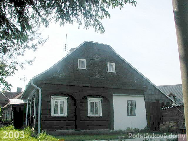 Staré Křečany č. p. 419 - Pohled na objekt (Zdroj: TUR Šluknovsko, 2003)