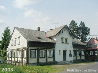 Staré Křečany č. p. 454 - Pohled na objekt (Zdroj: TUR Šluknovsko, 2003)