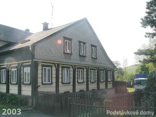 Staré Křečany č. p. 454 - Pohled na objekt (Zdroj: TUR Šluknovsko, 2003)