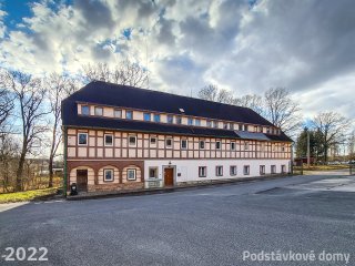 Vilémov č. p. 4 - Pohled na objekt ze severovýchodu (Zdroj: S. Šulcová, 2022)