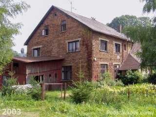Vilémov č. p. 56 - Pohled na objekt ze severozápadu (Zdroj: TUR Šluknovsko, 2003)