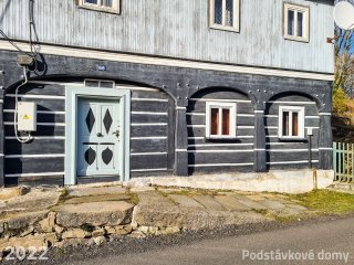 Vilémov č. p. 68 - Pohled na vstupní část (Zdroj: S. Šulcová, 2022)